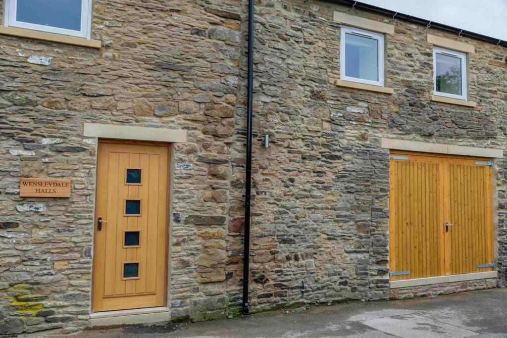 Wensleydale Halls Leyburn Exterior photo
